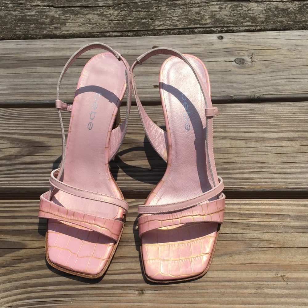 💲SOLD Bebe Pink Genuine Leather crocodile sandals - Picture 3 of 8